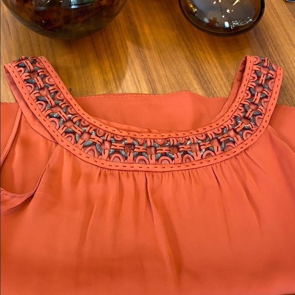 Holt Renfrew Superbe Pure Silk Elie Tahari Top - Picture 1 of 8